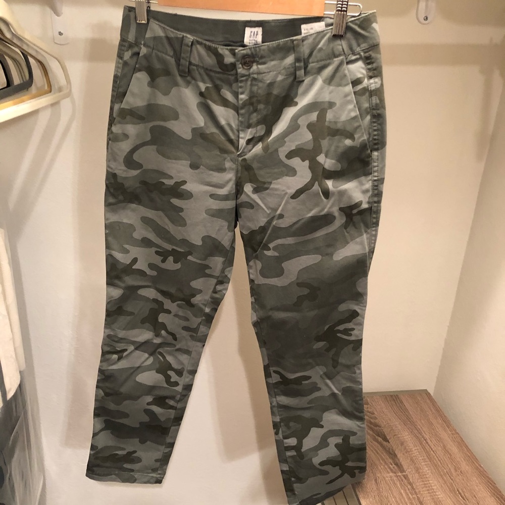 Gap 4P Girlfriend Chino pants